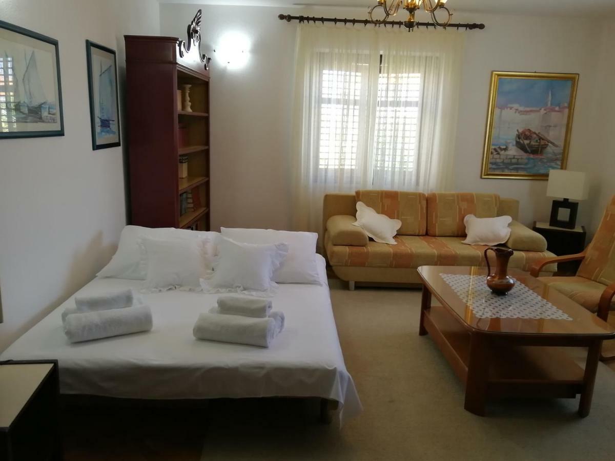 Apartman Mladenka San Pietro di Brazza Esterno foto